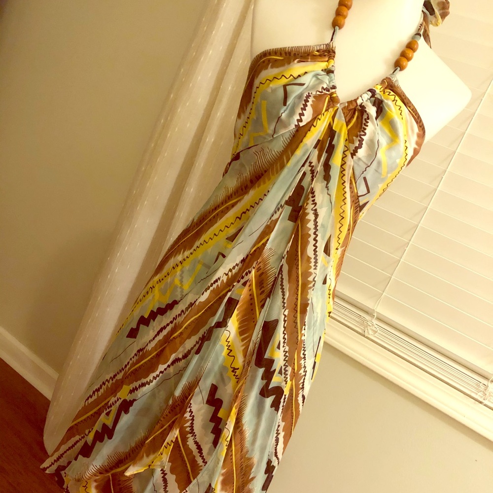 Beautiful vibrant summer dress!